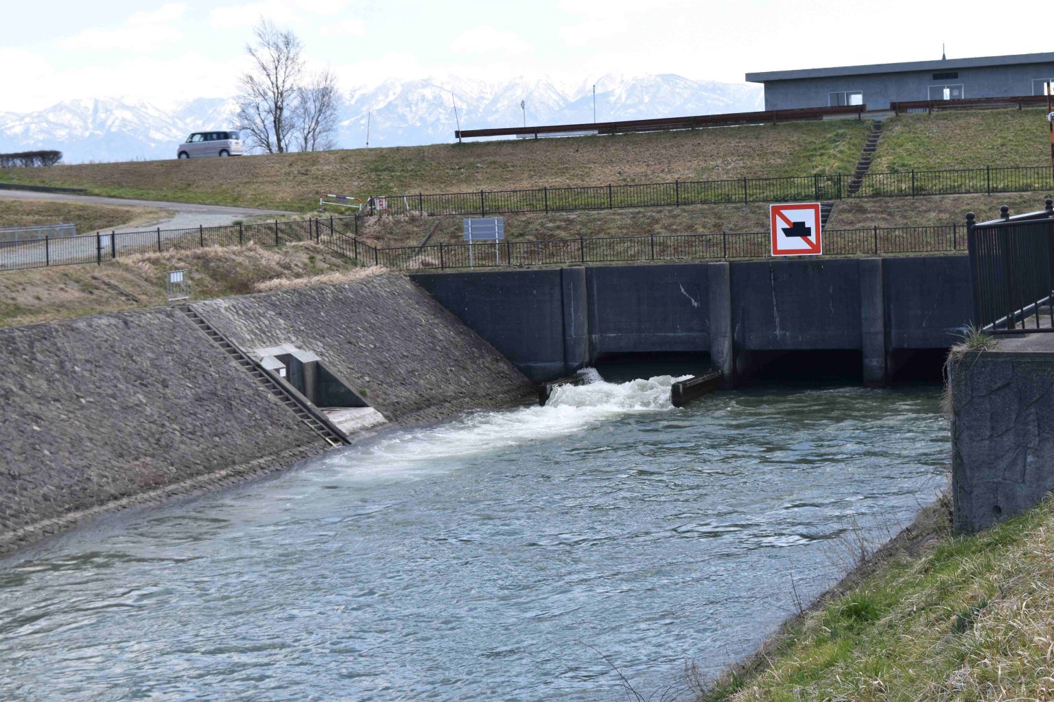 小阿賀野川 アキハレトロ