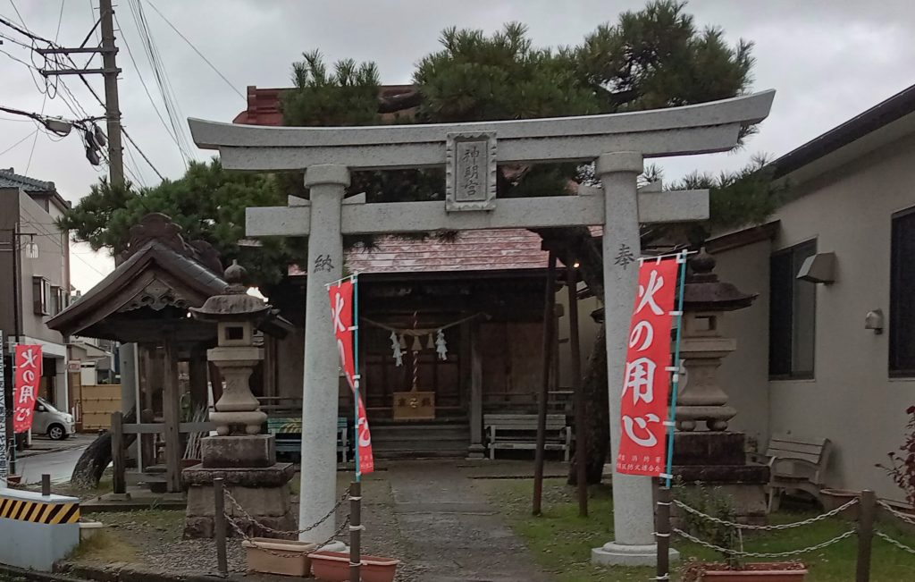 02.本町神明宮 アキハレトロ